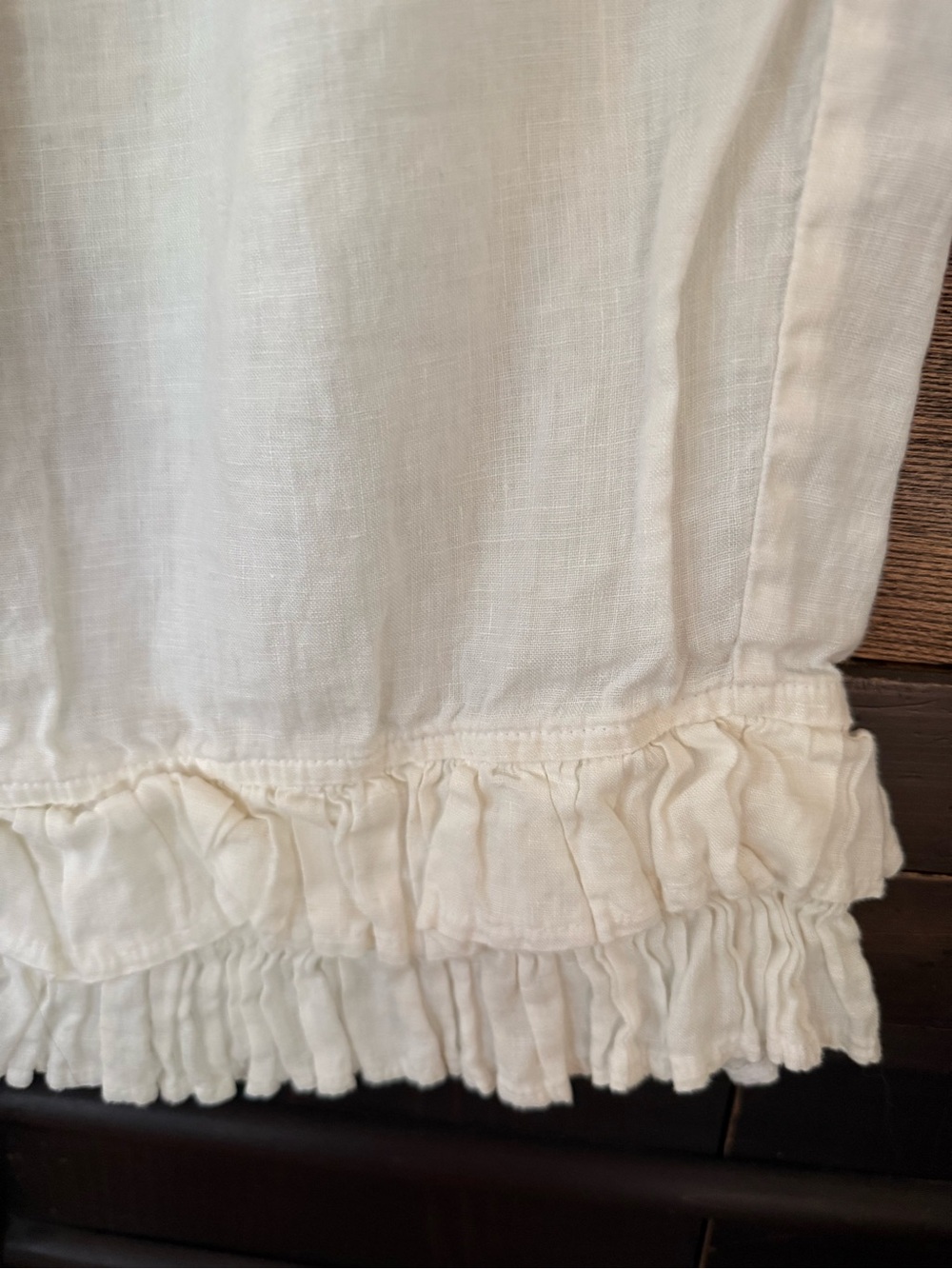 Ruffled Hem White Linen-Look Cropped Pants by Bodil - Picture 6 of 7